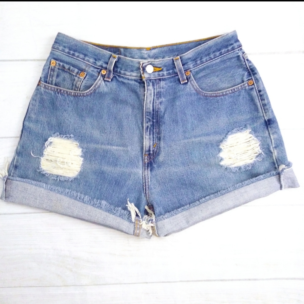 Vintage Levi's High Rise Distressed Jean Shorts 31